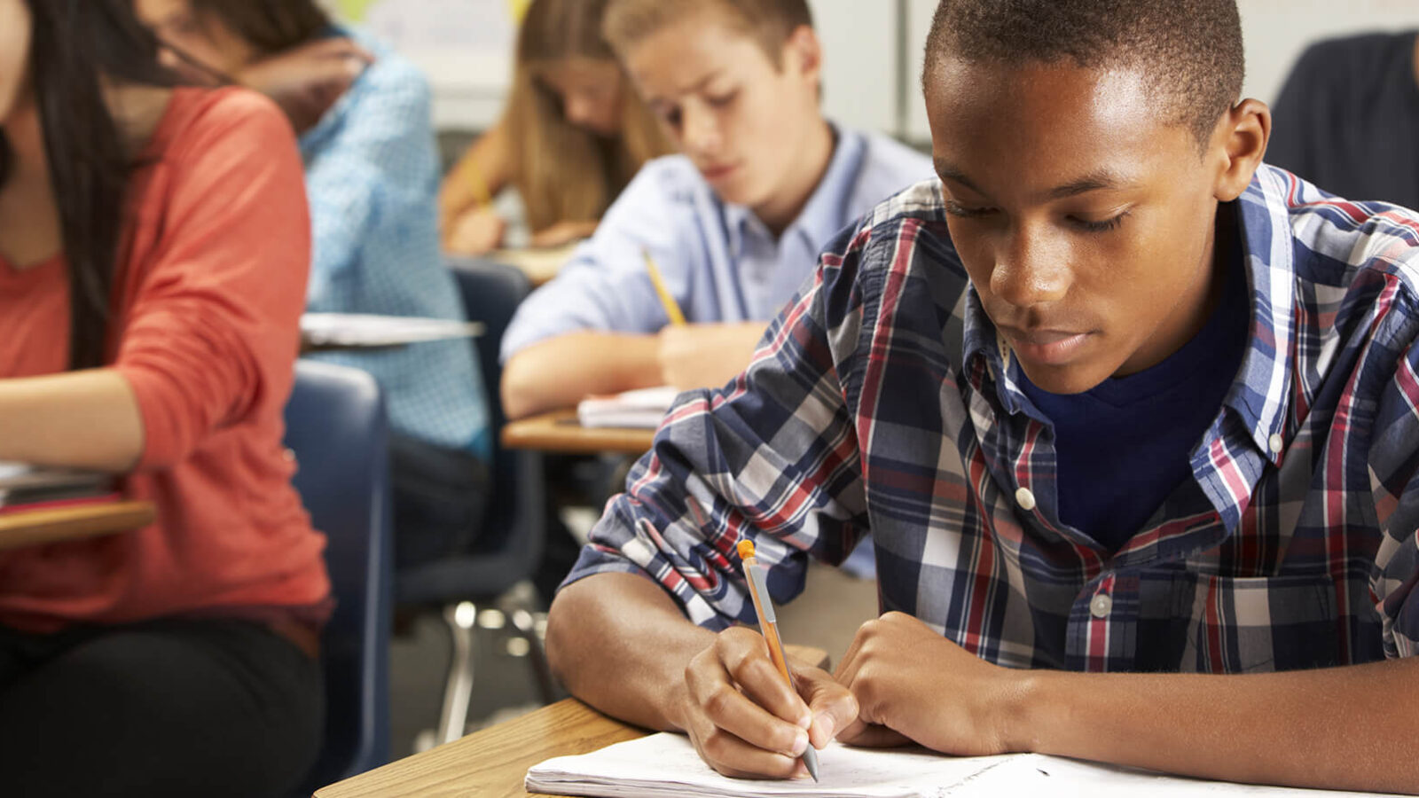 In the exam the students. Студенты на занятиях. Предметные олимпиады для школьников. Дети на экзамене. Экзамены в школе.